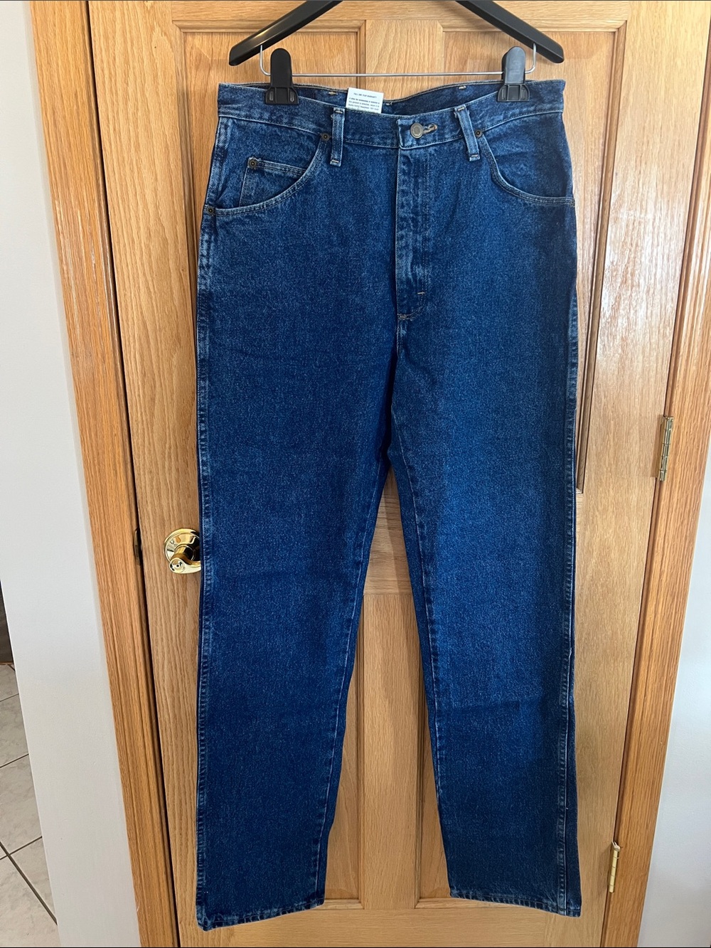 Wrangler Men's Deep Blue Straight Jeans